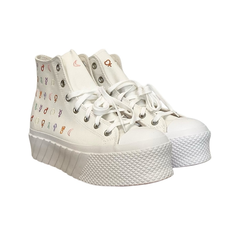 Converse 11 NWOT All Star Lift 2X Platform High Mystic Symbols Women’s Sneakers
